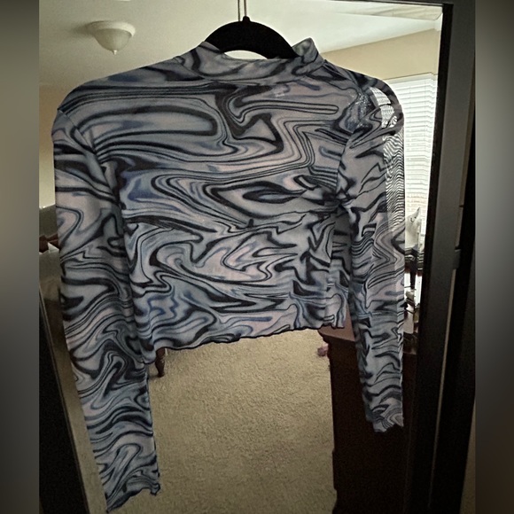 Verge Girl Long Sleeve Blue/Black Swirl Mesh Mock Neck Top - Picture 2 of 2
